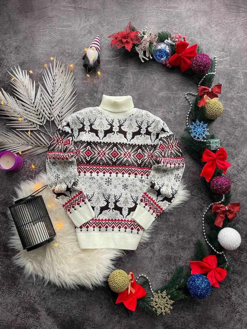 Дитячий светр з горлом "Чарівна Прогулянка"