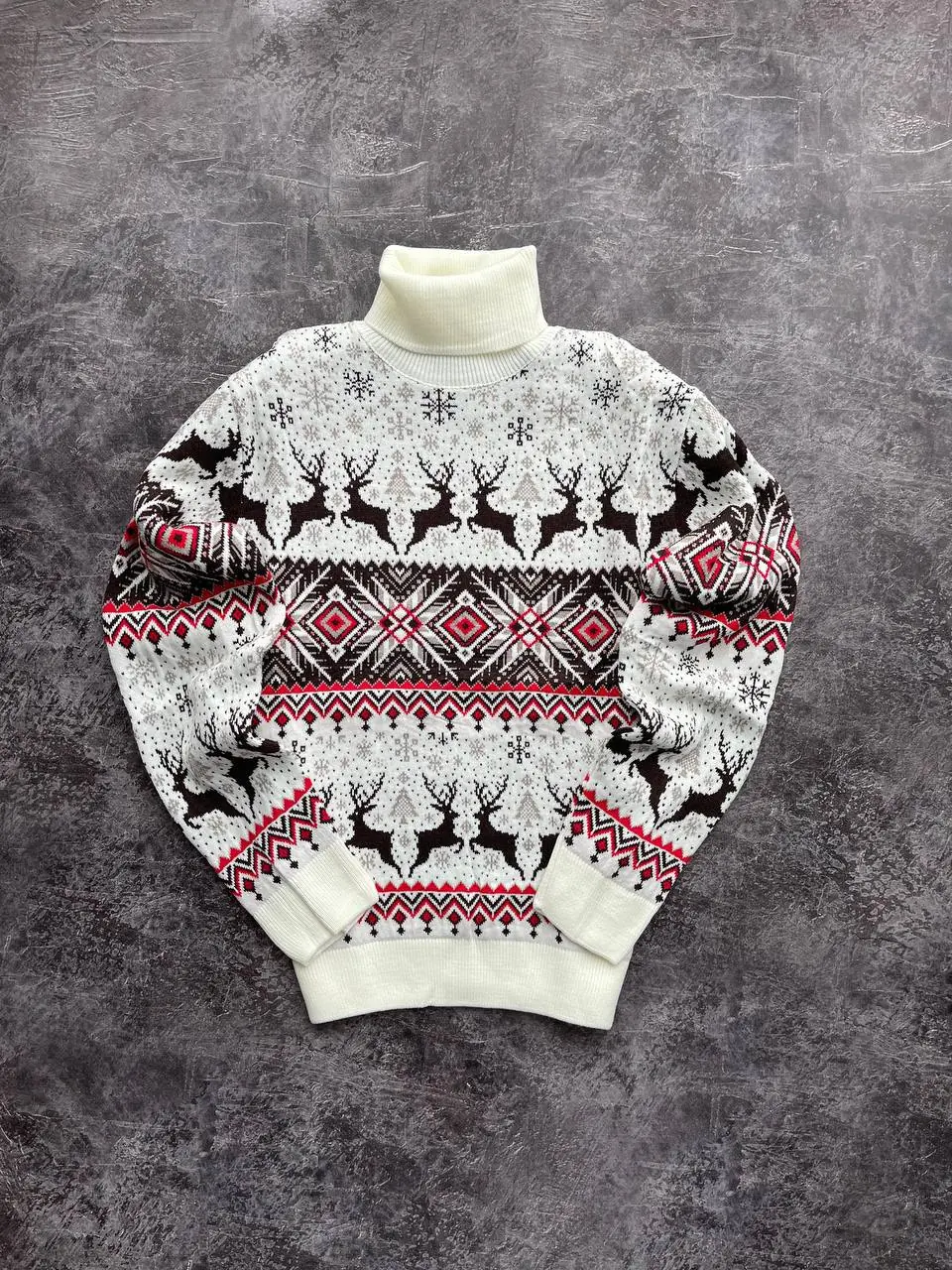 Светр з горлом "Сніжний Візерунок"